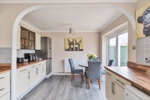 Breakfast Room - click for photo gallery